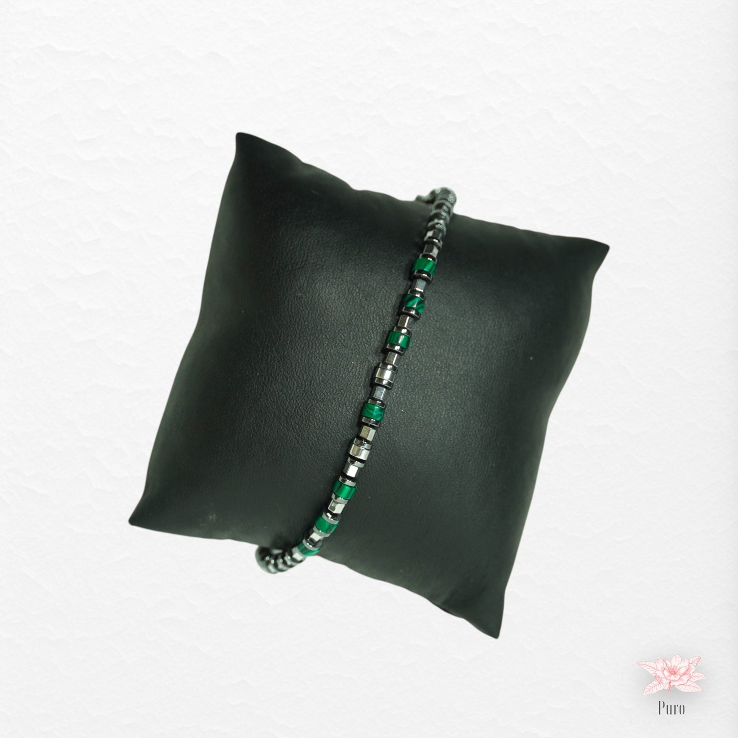 Pulseira Minimalista Com Detalhes Verdes