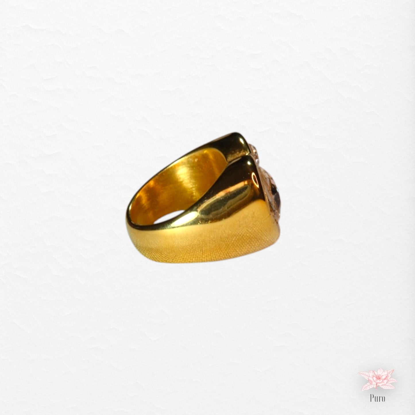 Anel Coração Dourado com Zircônias