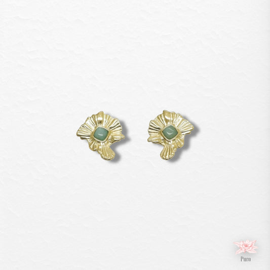 Brincos Florais Dourados com Detalhe de Cor