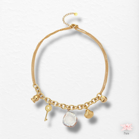 Colar de Charms Dourados